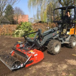 MURATORI HYDRAULISCH AANGEDREVEN OVERTOPFREES